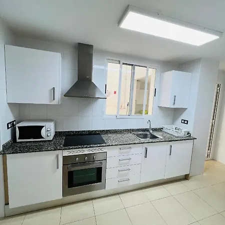Situado En El Centro Con 3 Habitaciones, Dispone De Aire Acondicionado Y Wifi A 150m De La Playa Y El Castillo Lejlighed Peñíscola