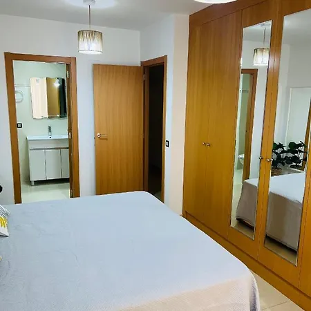Situado En El Centro Con 3 Habitaciones, Dispone De Aire Acondicionado Y Wifi A 150m De La Playa Y El Castillo Lejlighed Peñíscola
